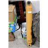 Image 1 : Case Model 580 Overhauled Stabilizer Cylinder