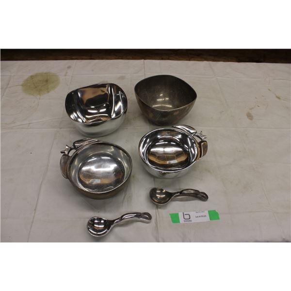 Four Metallic Decorative Bowls and Two Spoons