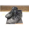 Image 4 : Merrell Men's Hiking Boots Size 13 in Box
