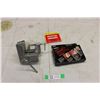 Image 1 : Staple Gun with Staples and Clamp