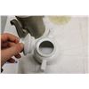 Image 2 : Three Tea Pots