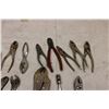 Image 3 : Big Lot of Pliers, vise grips, utility knife