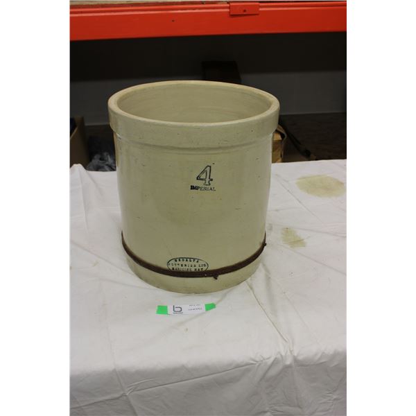 Medalta Medicine Hat 4 Gallon Crock (Hairline Cracks Inside)