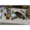 Image 1 : Misc Lot of Glass, Tins, Oilers Misc