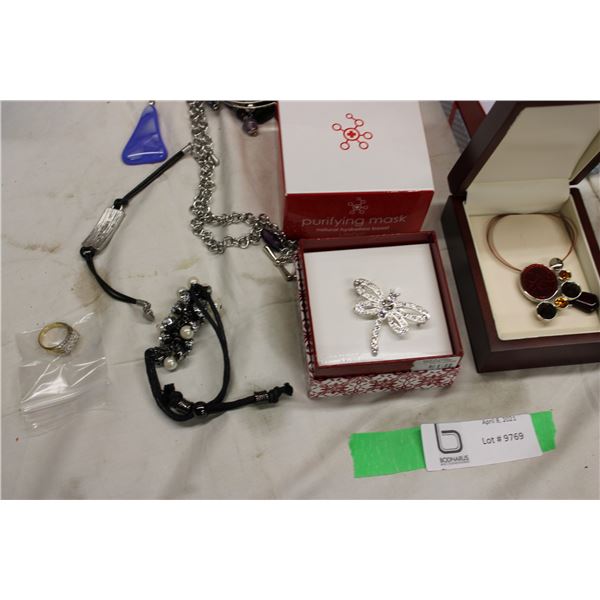 Jewelry Lot