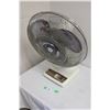 Image 1 : 16" Oscillating Fan