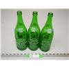 Image 3 : (3) Vintage 28oz 7Up Pop Bottles