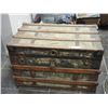 Image 1 : Vintage Trunk (21" x 34" Wide x 20" tall)