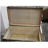 Image 3 : Vintage Trunk (21" x 34" Wide x 20" tall)