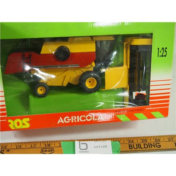 Agricola Universal Turbo Combine (NIB) 1/25 Scale