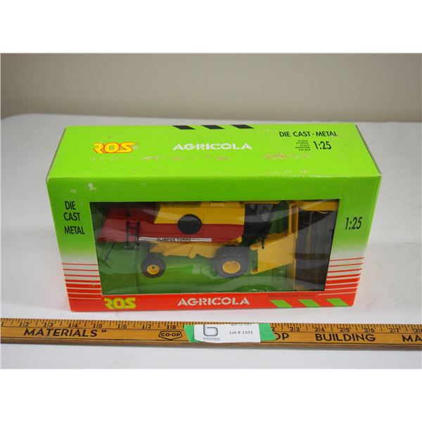 Agricola Olimpus Turbo Combine (NIB) 1/25 Scale