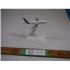 Image 1 : A320 Airbus (Test Plane?) On Stand (3 3/4" x 3 3/4")