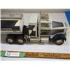 Image 2 : 1991 Nylint Freightliner Semi Front Tanker Steel (25" long)