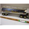 Image 3 : 1991 Nylint Freightliner Semi Front Tanker Steel (25" long)