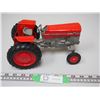 Image 3 : Ertl Massey Ferguson Diesel 175 Tractor (9" Long)