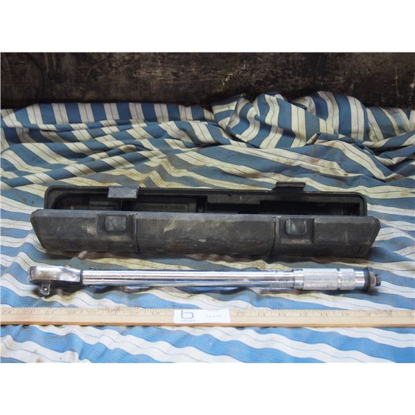 Torque Wrench 150ft pds With Case