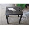 Image 2 : Little Metal Table or Work Bench 15 by 10 by 17.75" T