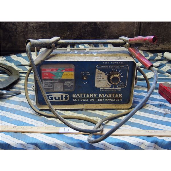 Gulf Battery Master 12/6 Volt Battery Charger