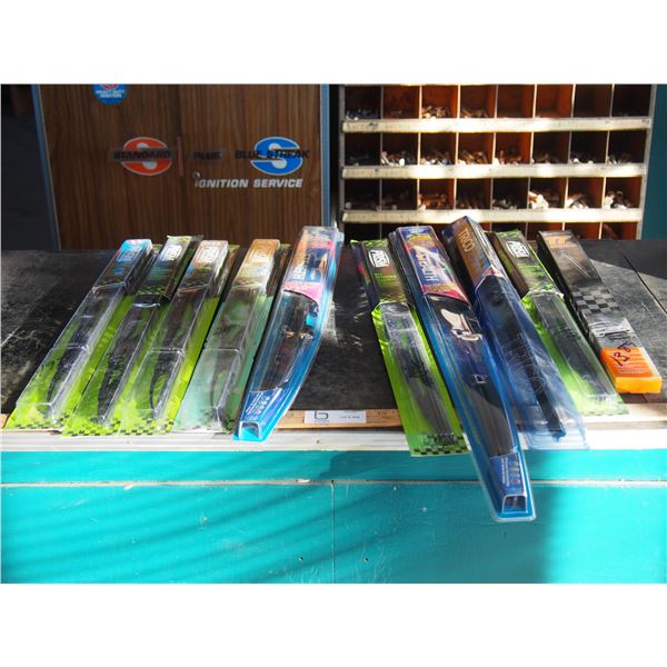 NOS Wiper Blades From 17 to 28" (10 Total)