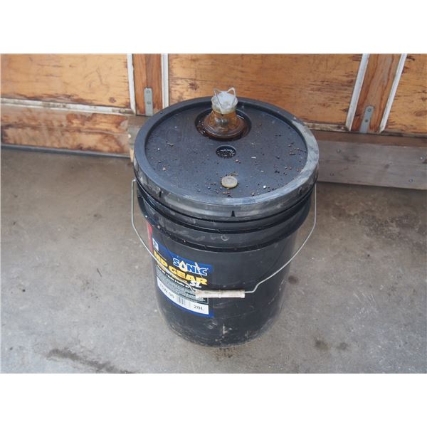 Sonic Synthetic 75W90 MP Gear 5L Oil 20Oil Pail About 3/4 Full