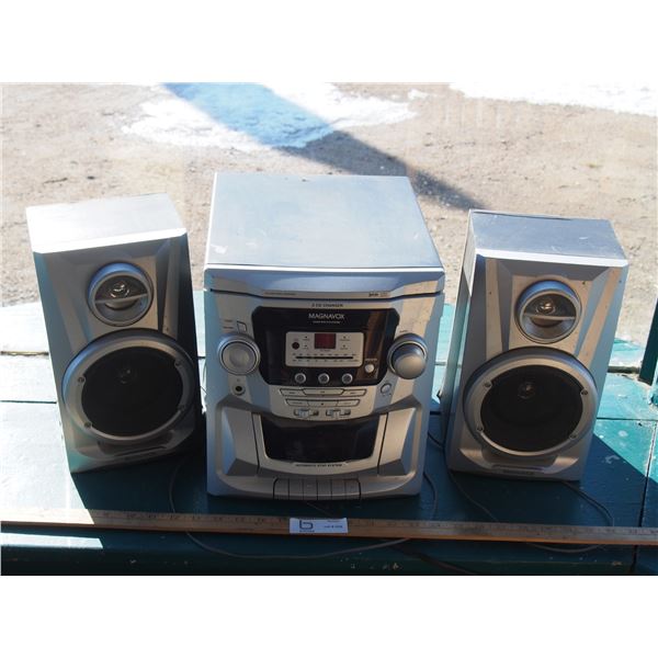 Magnavox 3CD Stereo System (Working)