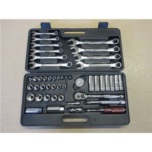 Metric Socket And Wrench Set - Standard and Metrick
