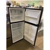 Image 2 : INSIGNIA STAINLESS STEEL FRIDGE MODEL NS-RTM12SS7-C