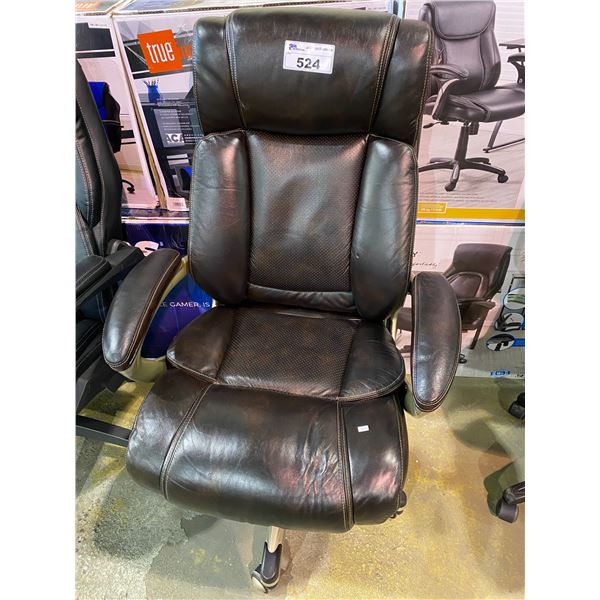 BLACK EXECUTIVE OFFICE CHAIR