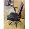 Image 2 : BLACK MESH BACK OFFICE CHAIR