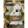 Image 1 : 10 BOXES OF VWR NITRILE EXAMINATION GLOVES (SIZE MEDIUM)