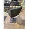 Image 2 : 26" TALL BLACK FABRIC SWIVEL BAR STOOL