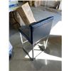 Image 2 : 25" TALL BLACK LEATHER STOOL