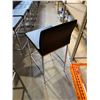 Image 2 : 26" TALL BLACK SEAT WITH CHROME LEG CHAIR
