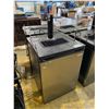 Image 1 : INSIGNIA BEVERAGE COOLER/DISPENSER MAY NEED REPAIRS &/OR MISSING PIECES
