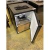 Image 2 : INSIGNIA BEVERAGE COOLER/DISPENSER MAY NEED REPAIRS &/OR MISSING PIECES
