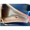 Image 4 : WEST COAST FIRST NATIONS CARVED AND PAINTED EAGLE MASK WITH CEDAR BARK HAIR