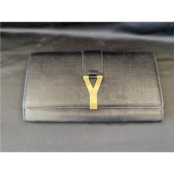 YVES SAINT LAURENT CLUTCH (AUTHENTIC)