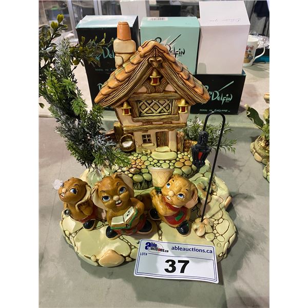 PEN DELFIN HOUSE FIGURE & 3 RABBIT FIGURES