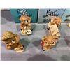 Image 2 : 8 ASSORTED PEN DELFIN FIGURES