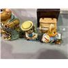 Image 3 : 5 ASSORTED PEN DELFIN FIGURES