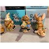 Image 2 : 5 ASSORTED PEN DELFIN FIGURES
