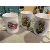 Image 3 : 2 LEP PEN DELFIN PLATES & 3 MUGS