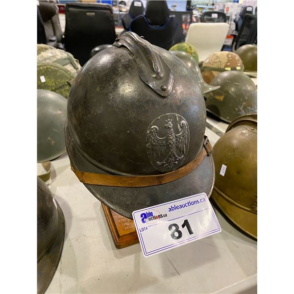 VINTAGE WORLD WAR 1 HELMET