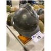 Image 2 : VINTAGE WORLD WAR 1 "RF" HELMET