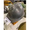 Image 3 : VINTAGE WORLD WAR 1 "RF" HELMET