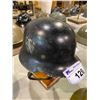 Image 2 : VINTAGE VORSCHRIFTSMASSIS LT GEZETZ GERMAN WAR HELMET