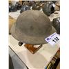 Image 2 : VINTAGE WW2 BRITISH ARMY HELMET