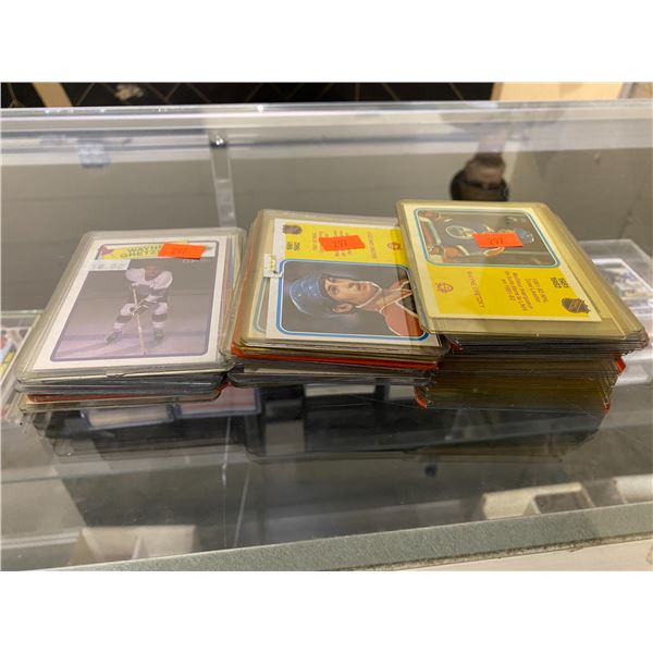LARGE LOT OF ASSORTED WAYNE GRETKZY HOCKEY CARDS