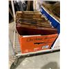 Image 2 : 4 BOXES OF ASSORTED RECORDS/VINYLS