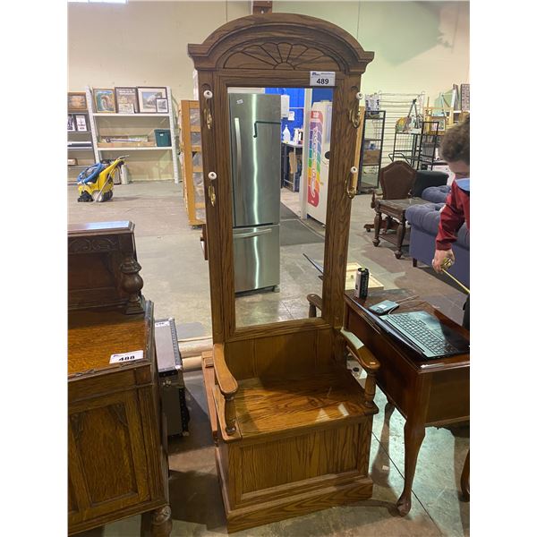 OAK HALL STAND WITH STORAGE COMPARTMENT